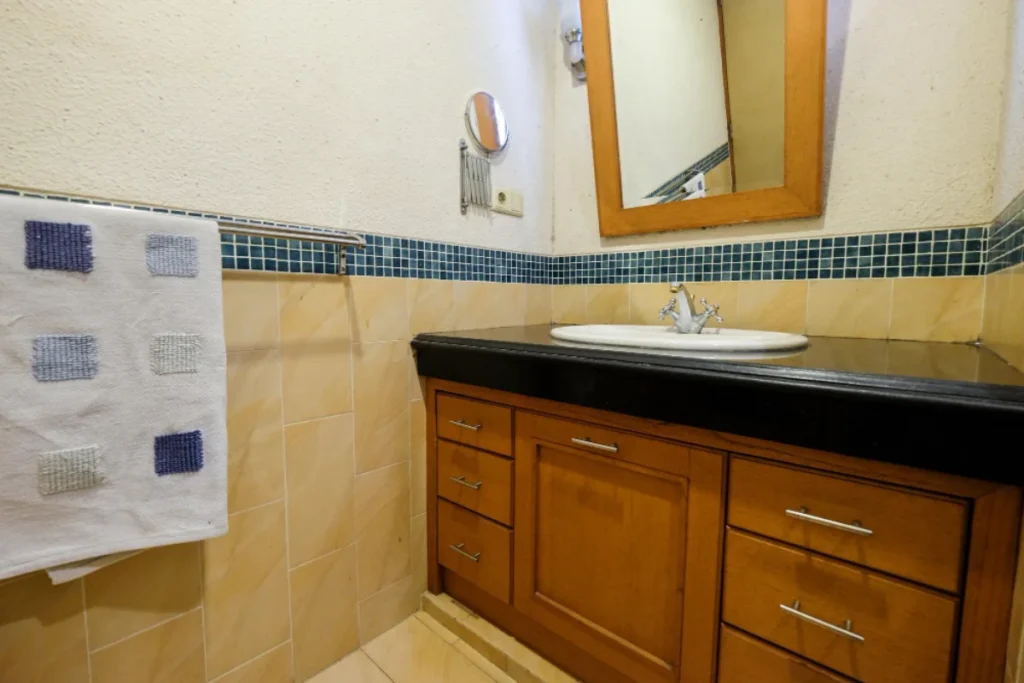 Furniture-Style Built-Ins