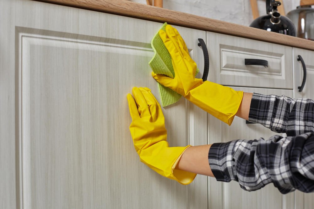 How to Clean Grease Off Kitchen Cabinets Naturally